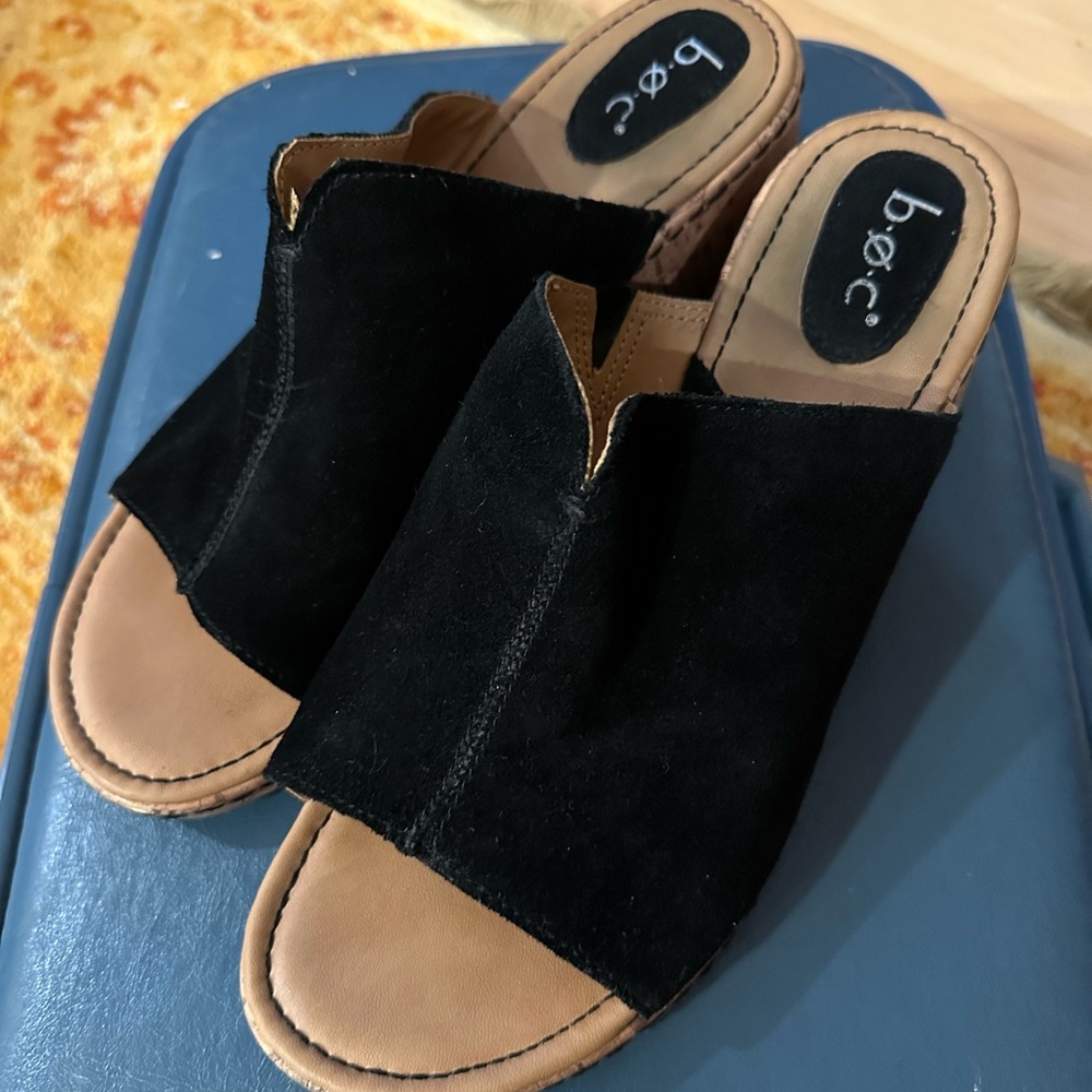 b.o.c. Women's Black and Brown Mules